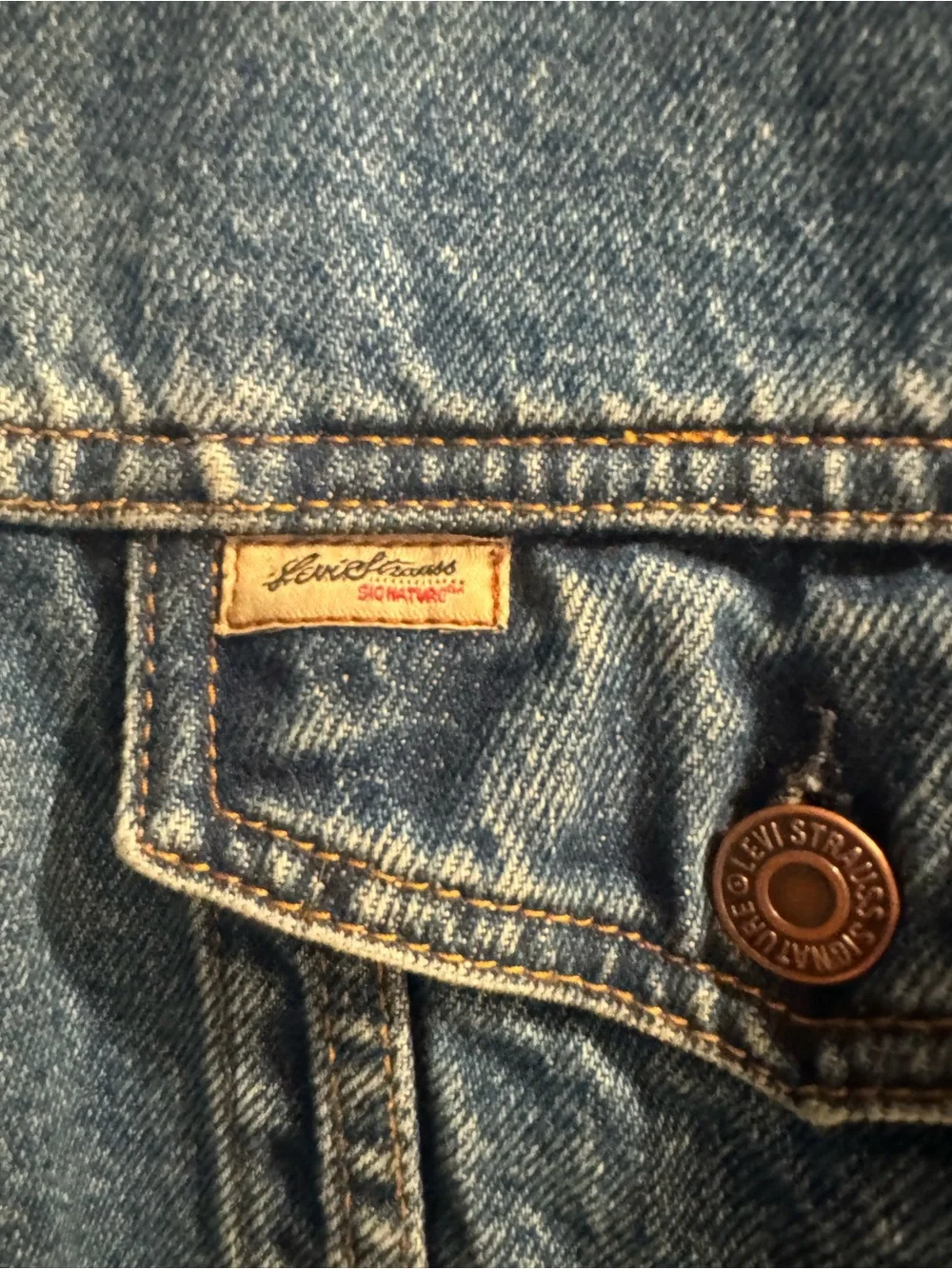 Levi Strauss Vintage Blue Denim Jacket Size Large UPC 039307701570 Men’s